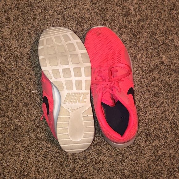 Nike Running Shoes - Picture 2 of 2